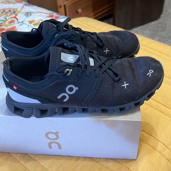 On Cloud X 3 Sneaker Black womens 8 - Picture 3 of 10